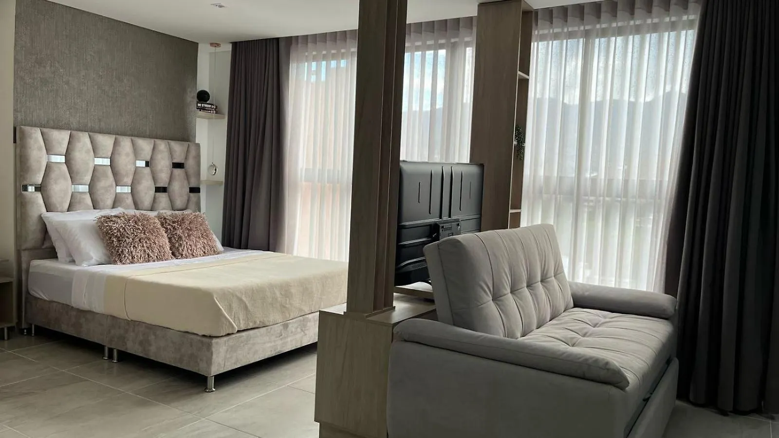 Nuevos Y Hermosos Loft Ac Perfecta Ubicacion Medellin 0*,  Colombia
