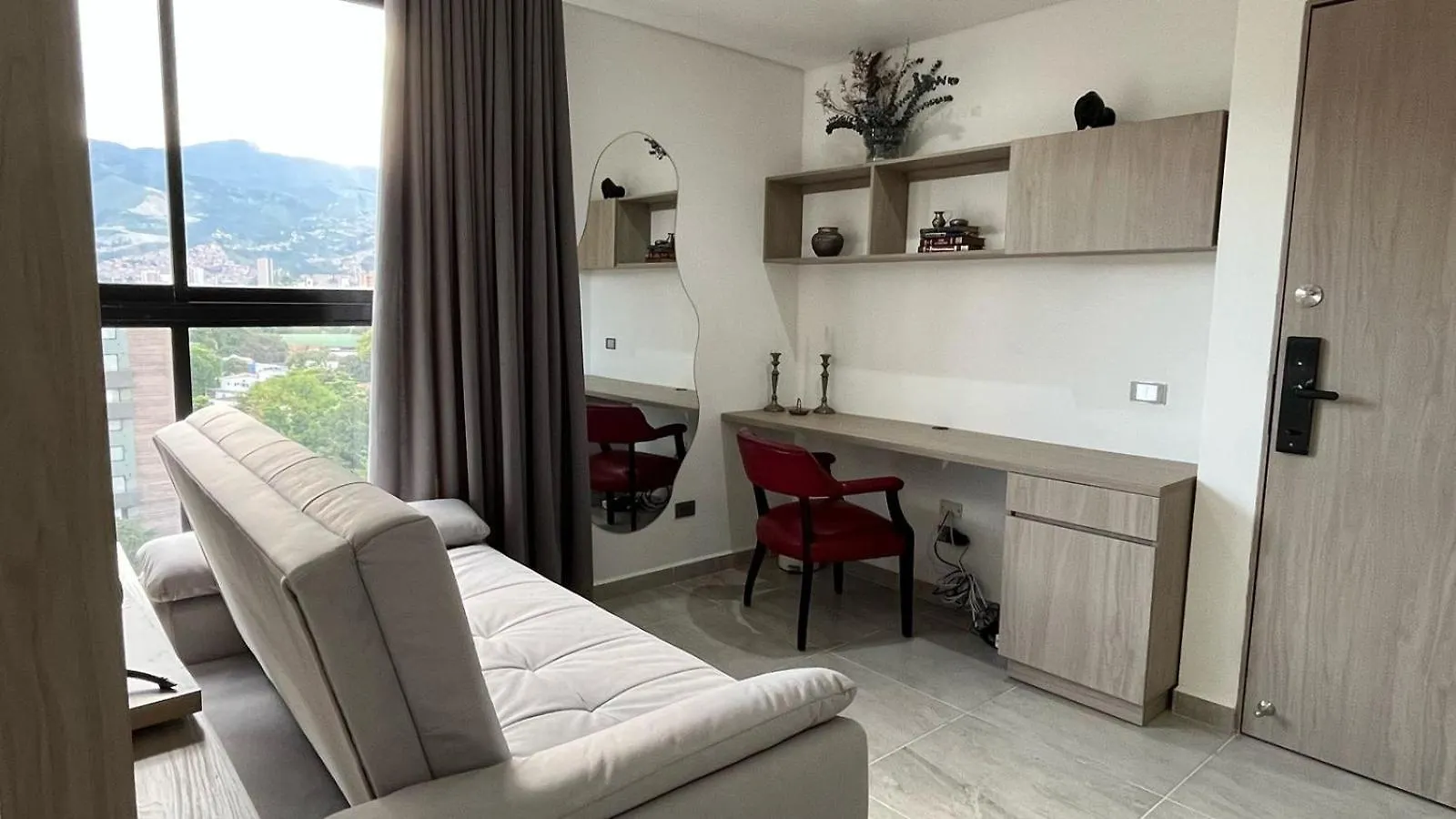 Nuevos Y Hermosos Loft Ac Perfecta Ubicacion Medellin Colombia